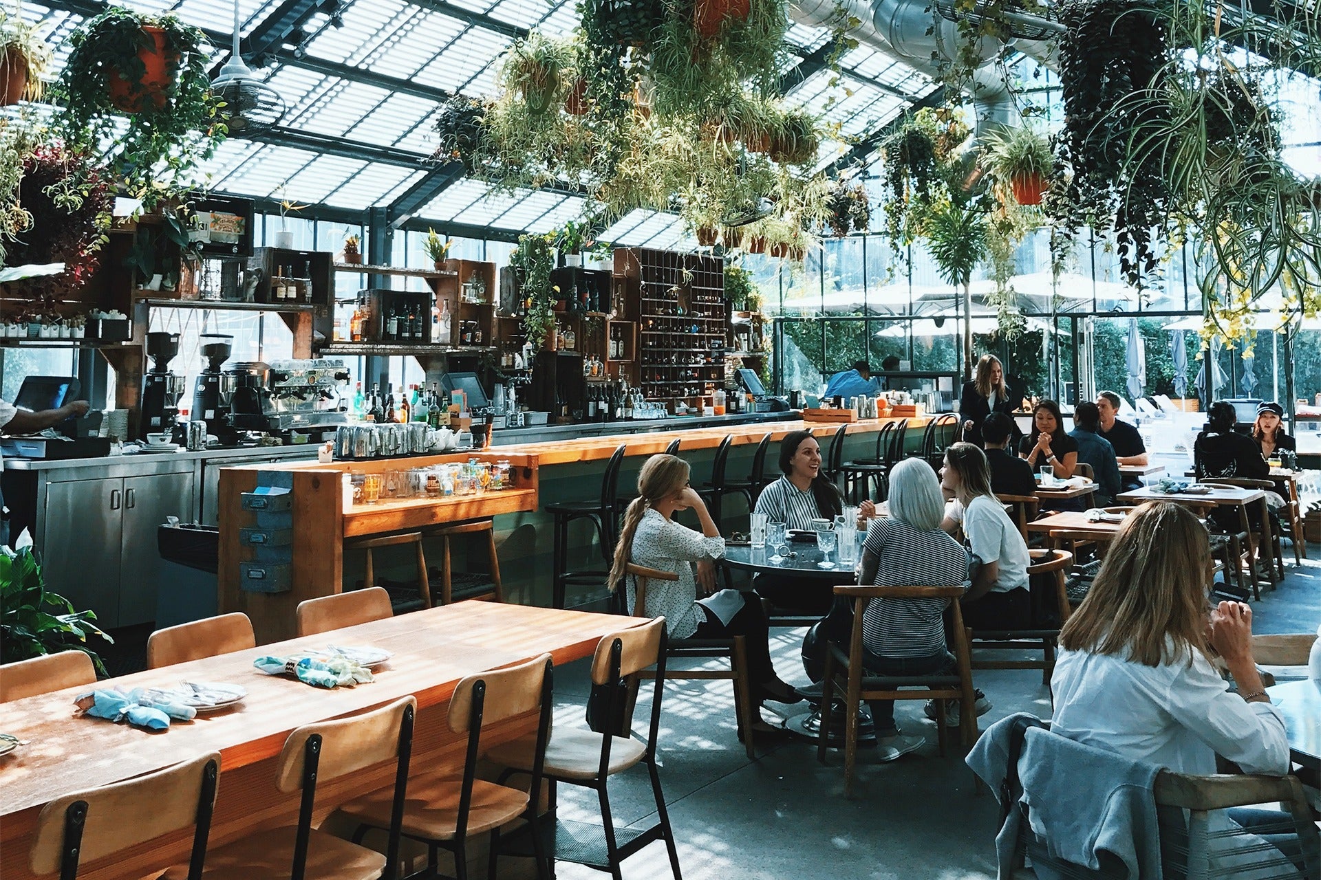 Restaurant - Kayleigh Harrington_Unsplash