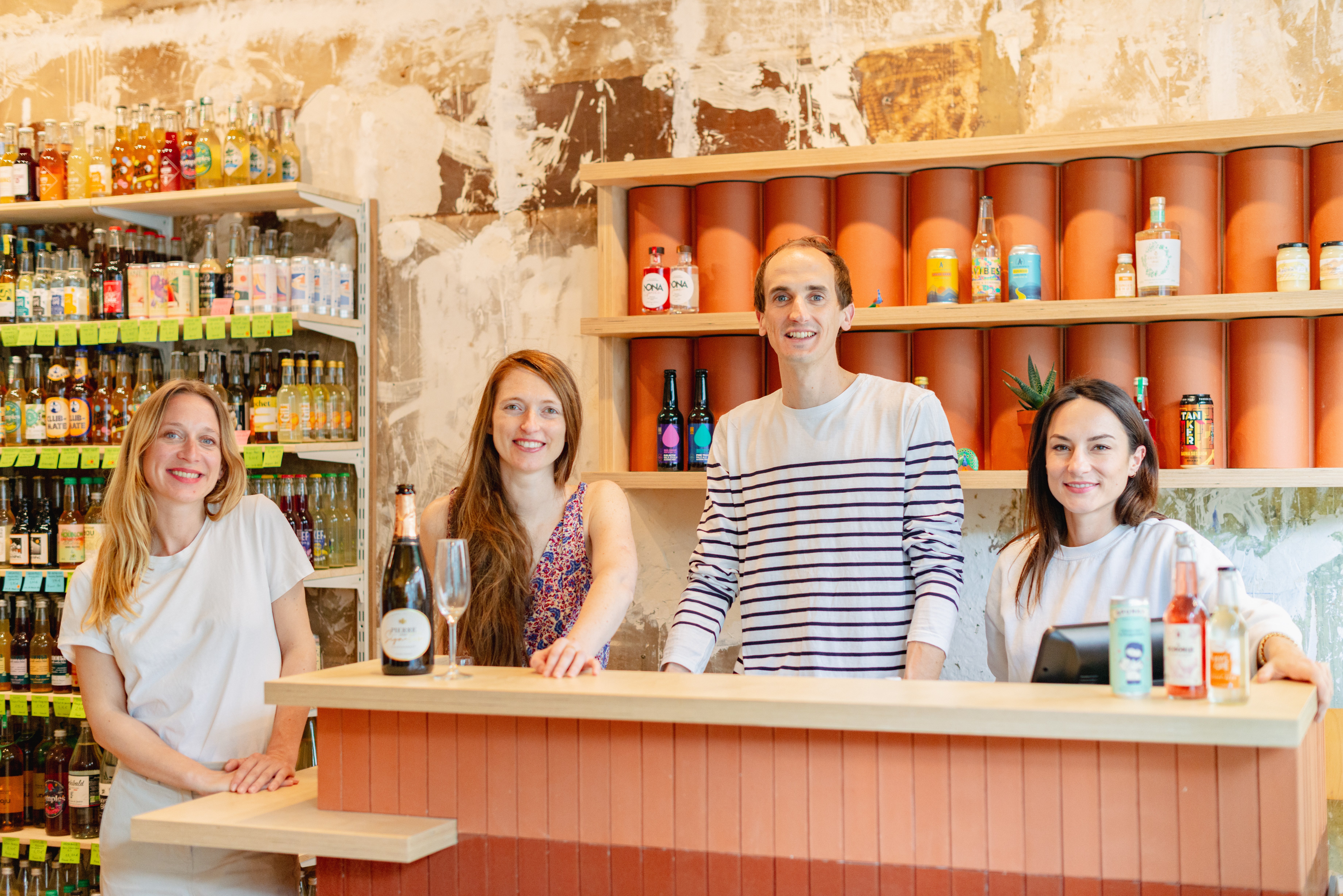 Le Paon Qui Boit - l'équipe