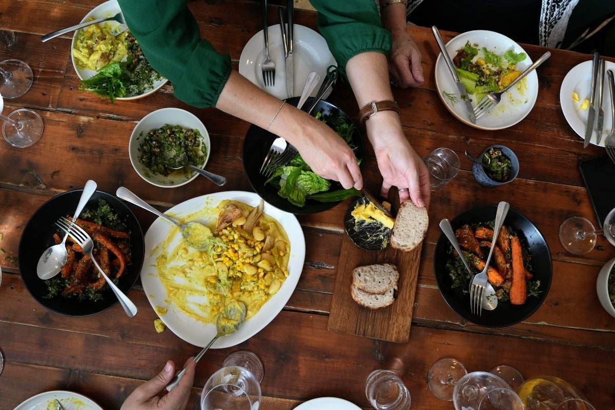 Rêverie Social Table