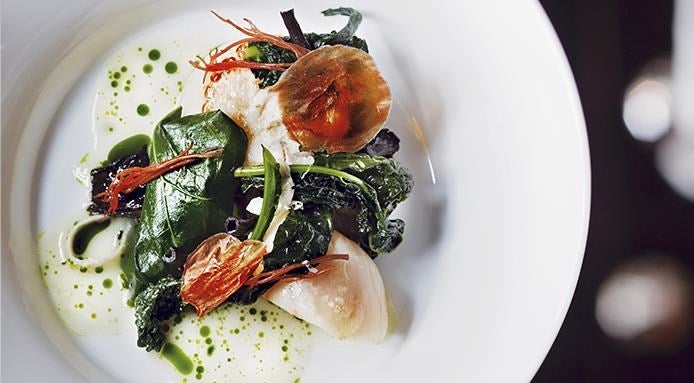 Noix de saint jacques avec sauce chou-rave