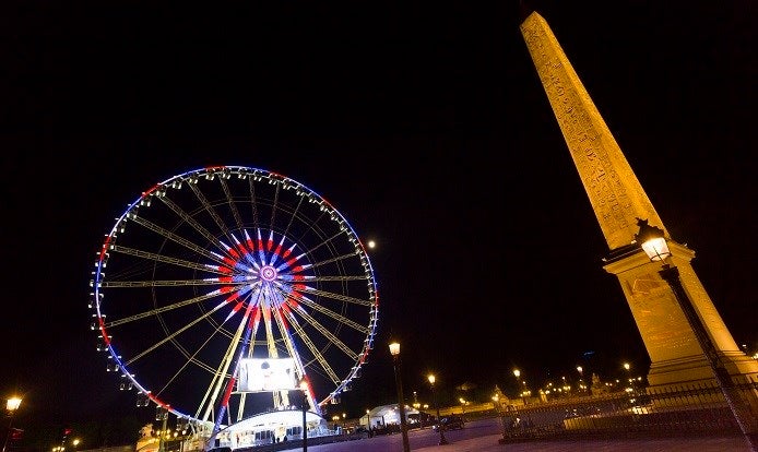 grande roue de nuit
