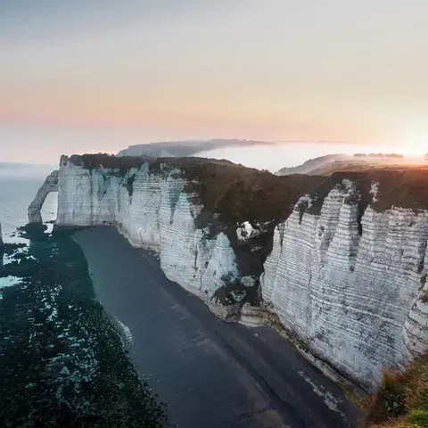 Route près de la montagne