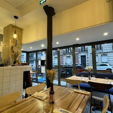 À Table ! À Table !
