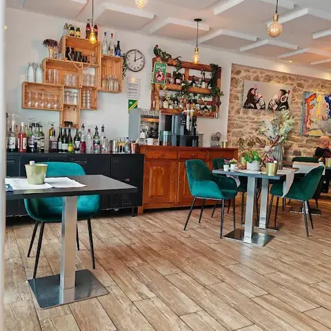 A La Maison A La Maison