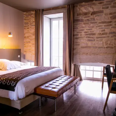 Aux Terrasses - Hôtel Restaurant Tournus Aux Terrasses - Hôtel Restaurant Tournus