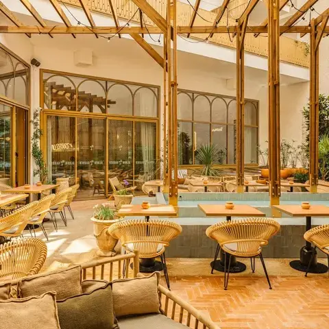 BLOOM GARDEN Restaurant &amp; Bar à cocktails