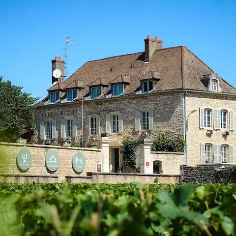 Castel de Très Girard Castel de Très Girard