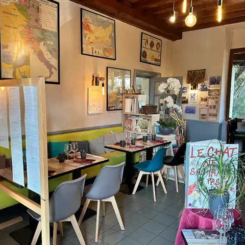 LA RECRE à Vaudevant NORD Ardèche (on n'est pas aux Vans, on est DANS LE NORD ARDECHE !!!!!!!