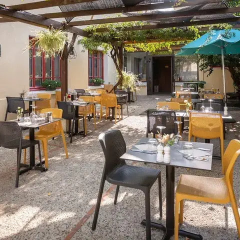 La Table de l'Europe - Un Hôtel de Charme 7/7 & Une Table Gastronomique du Mercredi soir au Dimanche midi La Table de l'Europe - Un Hôtel de Charme 7/7 & Une Table Gastronomique du Mercredi soir au Dimanche midi