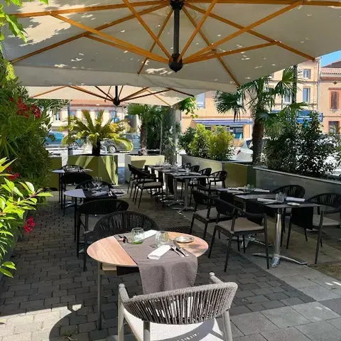 La Table Des Merville