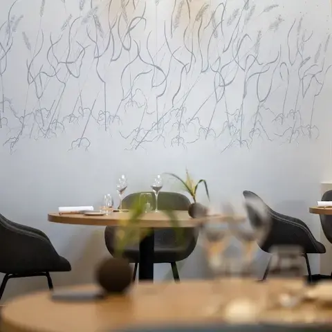 La Table Saint Crescent La Table Saint Crescent