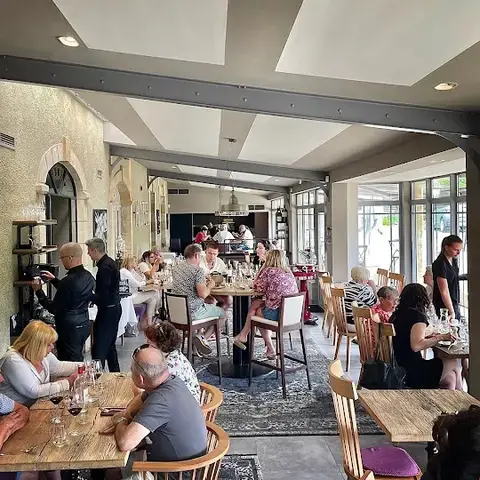 Le Bistro des Glycines Le Bistro des Glycines
