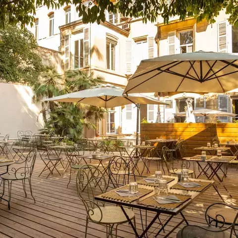 Le Jardin Montgrand - Restaurant Vieux-Port Le Jardin Montgrand - Restaurant Vieux-Port