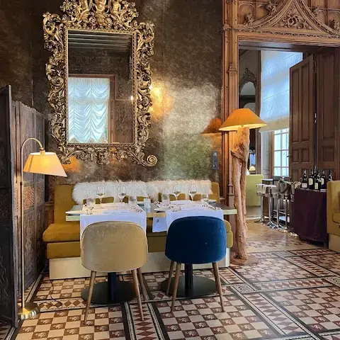 Le &quot;M&quot; des Avenières