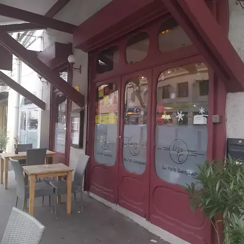 Le Petit Comptoir Le Petit Comptoir