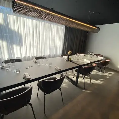 Le Rousseau Restaurant Grenoble / Le Pont de Claix Le Rousseau Restaurant Grenoble / Le Pont de Claix