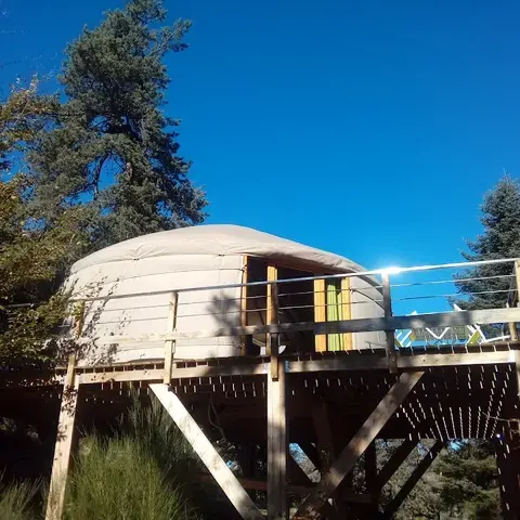 Les yourtes de larssialas