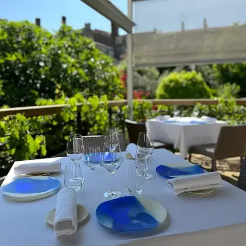 L'Oiseau Bleu L'Oiseau Bleu