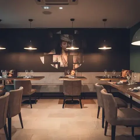 Maison Greuze Le Bouchon Bourguignon Maison Greuze Le Bouchon Bourguignon