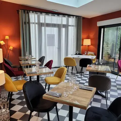 NOUS RESTAURANT NOUS RESTAURANT