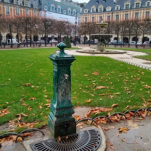 Place des Vosges Place des Vosges