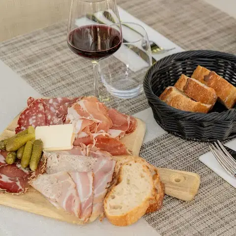 Restaurant, Le Ô Gayot Restaurant, Le Ô Gayot