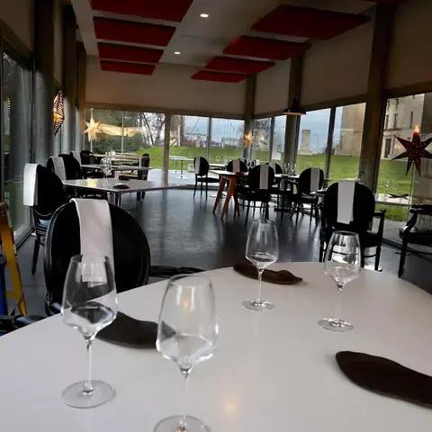 Restaurant Le Prince Noir par Vivien Durand Restaurant Le Prince Noir par Vivien Durand