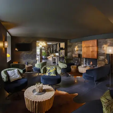 Restaurant L'Hibiscus by Jeremy Lasserre