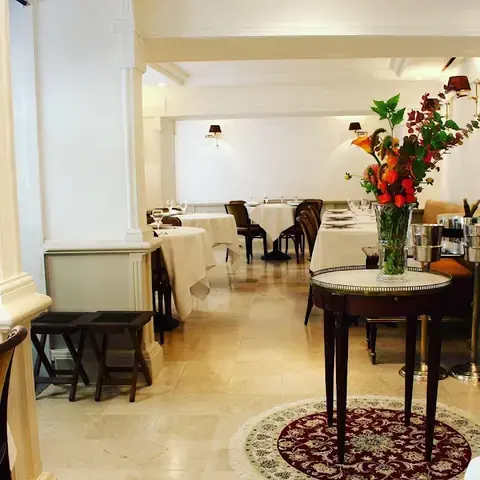 Restaurant L'inconnu par Koji HIGAKI Restaurant L'inconnu par Koji HIGAKI