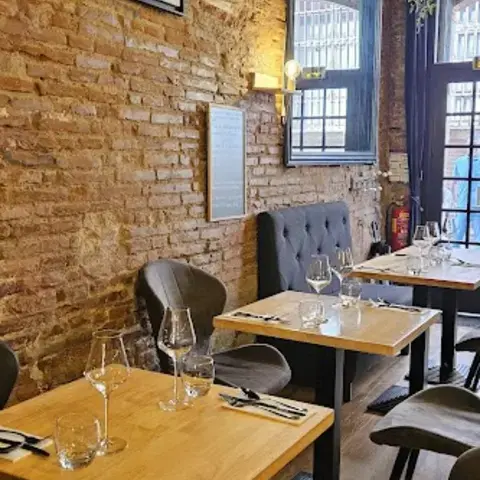 Restaurant Une Table à Deux Restaurant Une Table à Deux