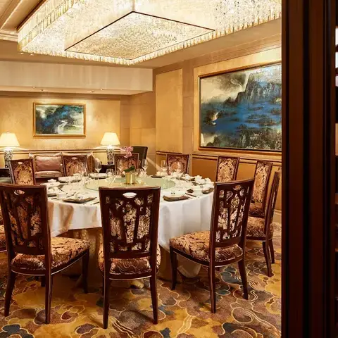 Shang Palace
