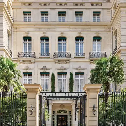 Shangri-La Paris