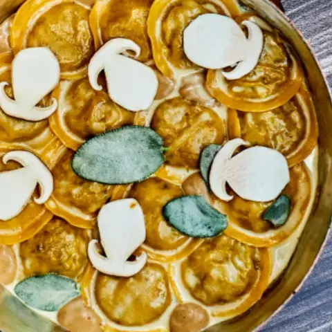 Tortelli de veau braisé, crème de cèpes de Simone Zanoni