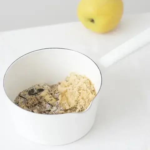 Pommes, céréales, yaourt de Romain Meder