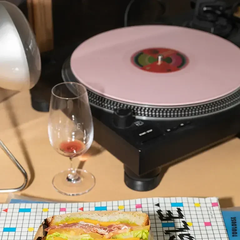 Facette - Bar et restaurants audiophiles