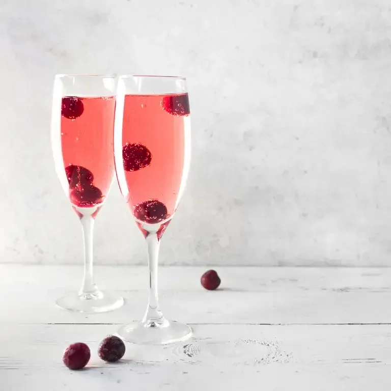 kir royale cocktail – Fine Dining Lovers