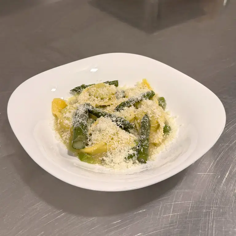 TORTELLONI AUX ASPERGES