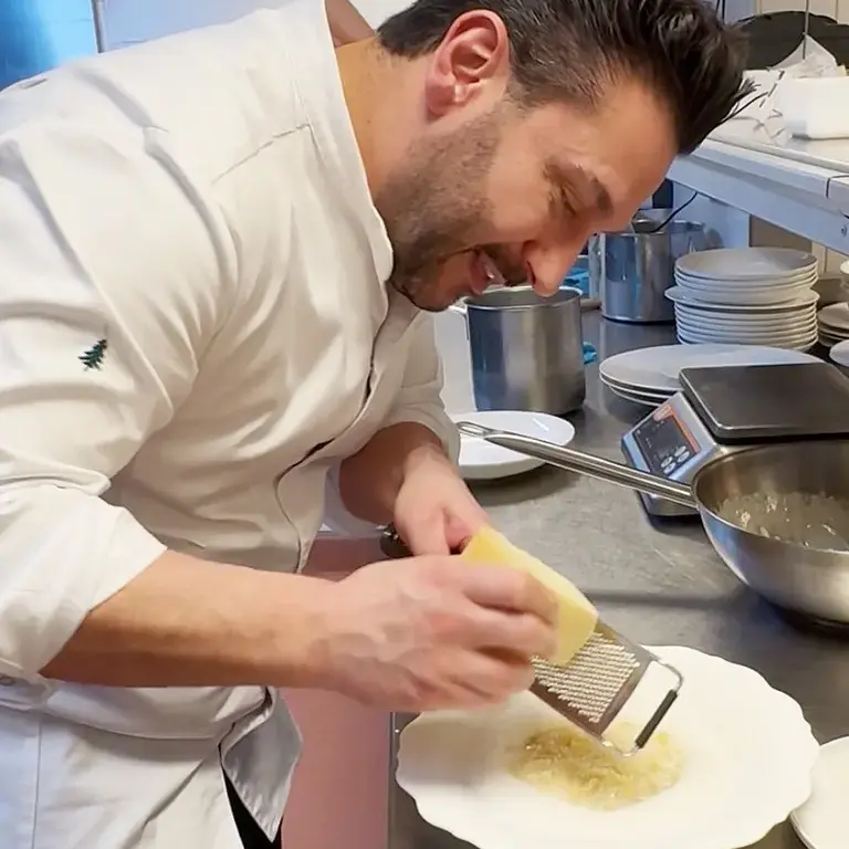 Le chef Denny Imbroisi