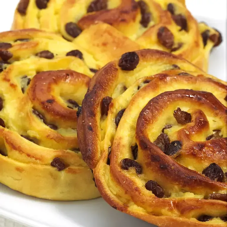 pain aux raisins – Fine Dining Lovers