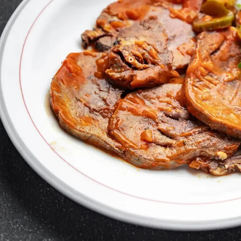 langue de boeuf sauce piquante – Fine Dining Lovers