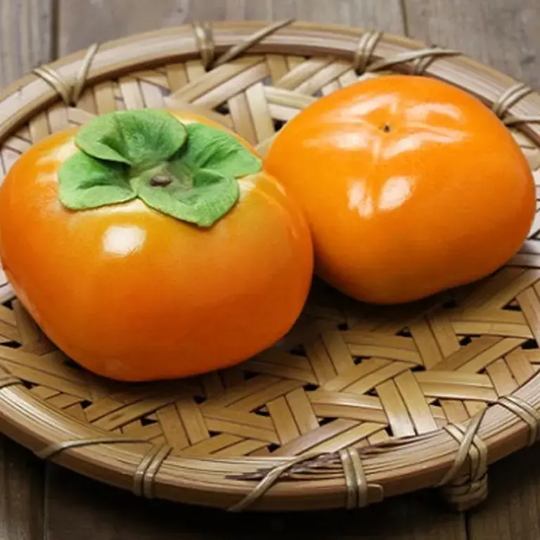 Comment éplucher un kaki : tout savoir sur la préparation du kaki