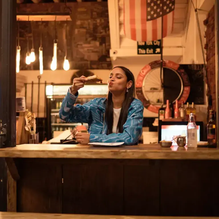 manger seul au resto