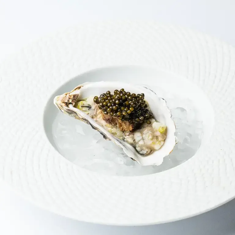 Huître, cochon et caviar