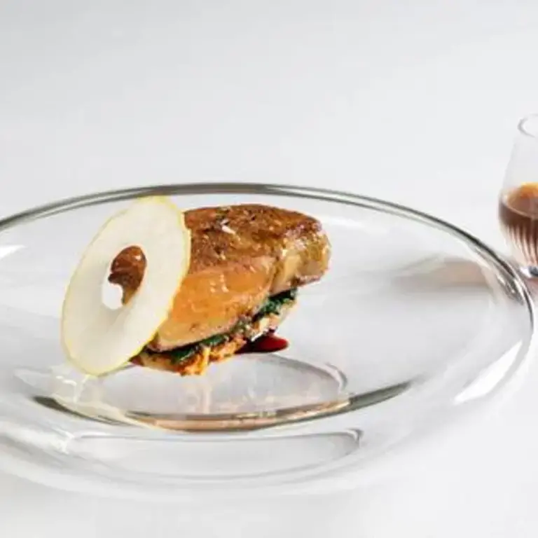 Grillade de Foie Gras de Canard au Baerawecka, Bouillon à l’Infusion de Vanille de Tahiti de Jean-Georges Klein