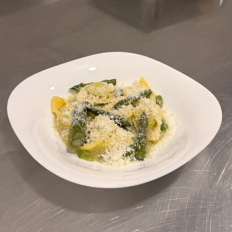 TORTELLONI AUX ASPERGES