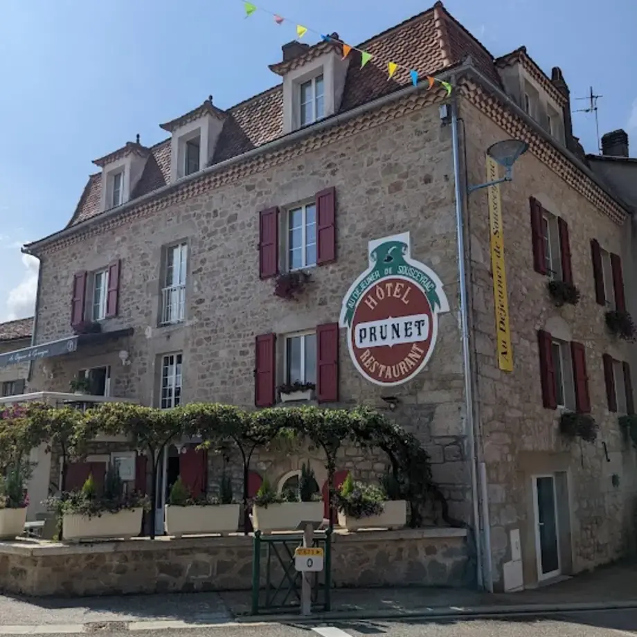 Au Déjeuner de Sousceyrac Au Déjeuner de Sousceyrac