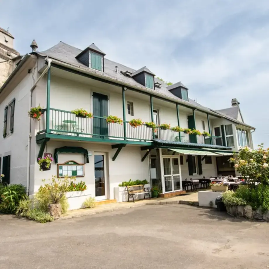 Auberge Le Cabaliros Auberge Le Cabaliros