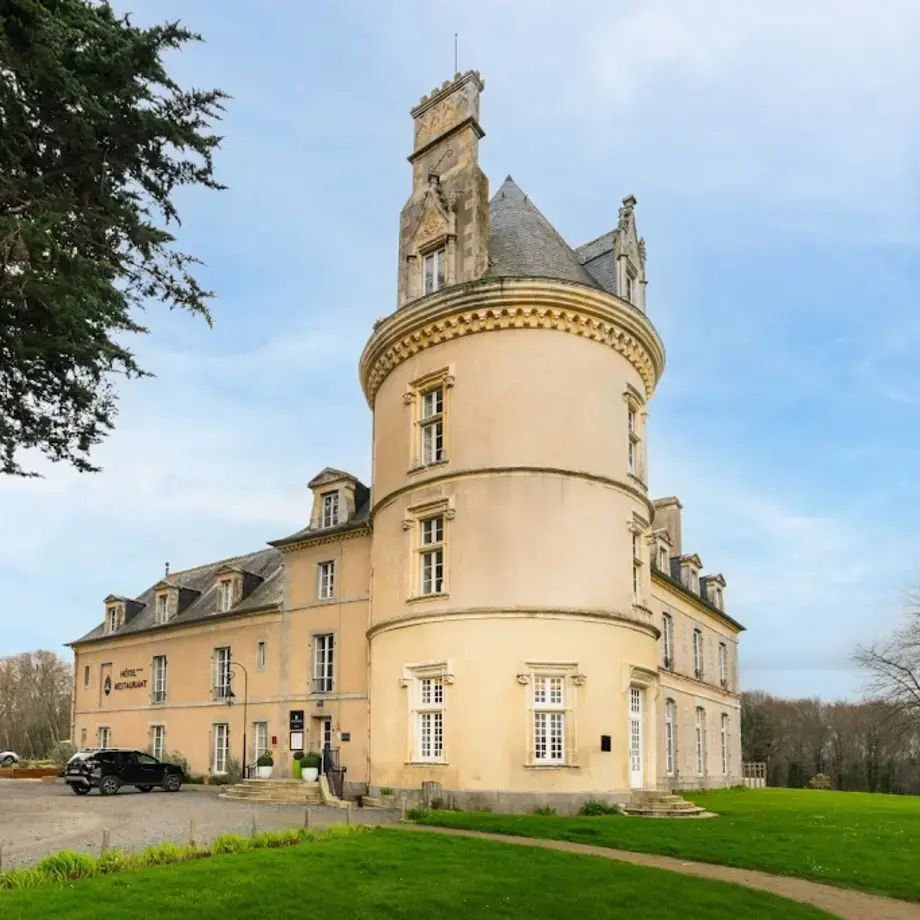 Château de Boisgelin - Hôtel & Restaurant Mathieu Kergourlay Château de Boisgelin - Hôtel & Restaurant Mathieu Kergourlay