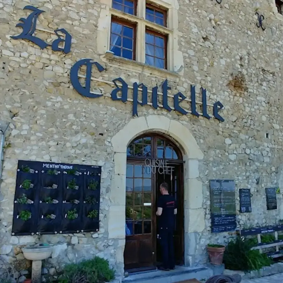 Hôtel Restaurant La Capitelle Hôtel Restaurant La Capitelle