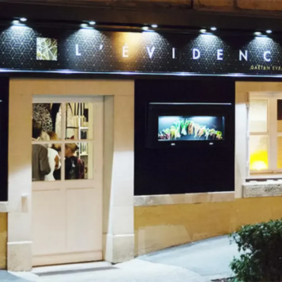 L’Évidence L’Évidence